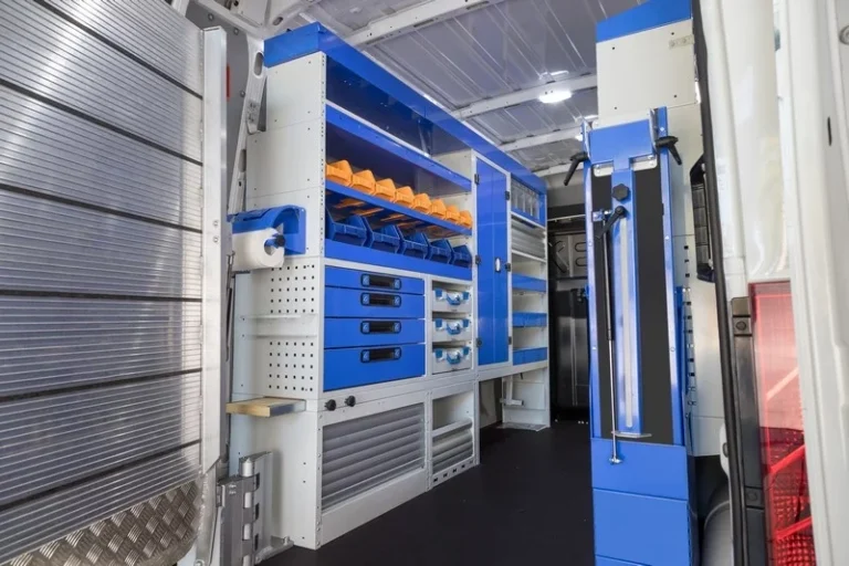 oplossingen voor bedrijfswageninrichting van Tecnolam